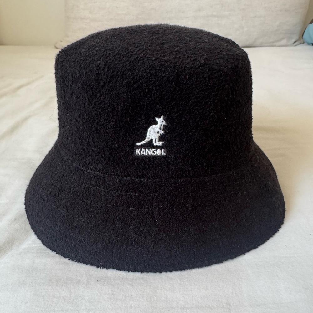 Kangol Black Bermuda Hat - Medium